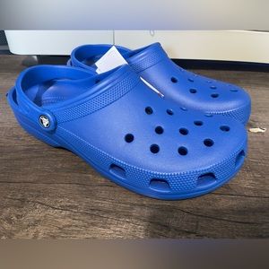Men blue crocs